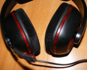 DJ headphones/Circum Aural